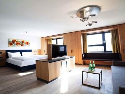 Western Tulln 4*